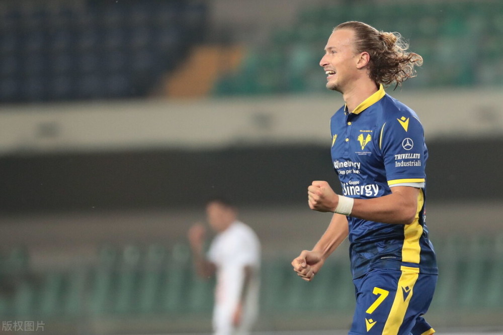 包含马赛客场逆转维罗纳，继续保持升班马形态的词条