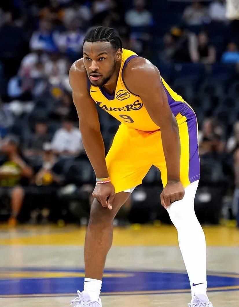 包含欧洲篮球名宿拉力赛事，全方位展现球技魅力的词条