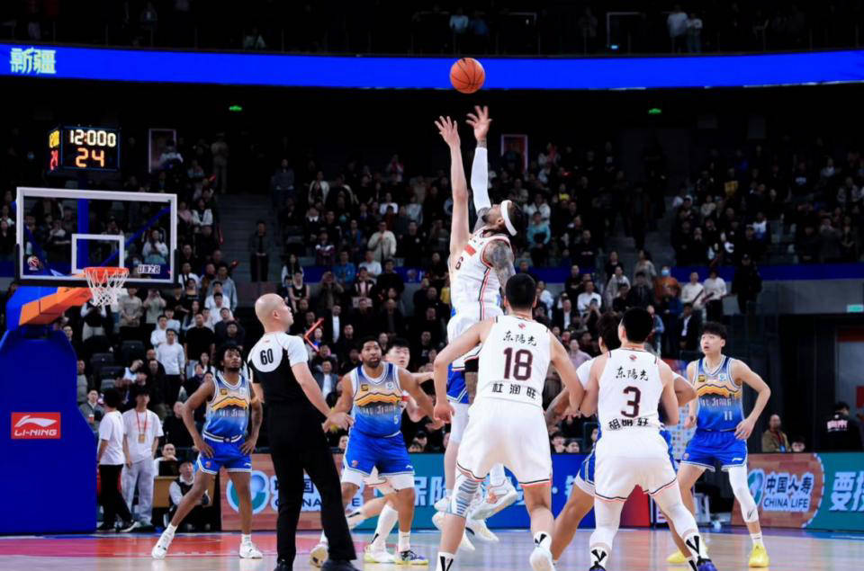 悉尼主场大胜东京,晋级希望重燃的简单介绍 悉尼主场大胜东京,晋级希望重燃的简单介绍