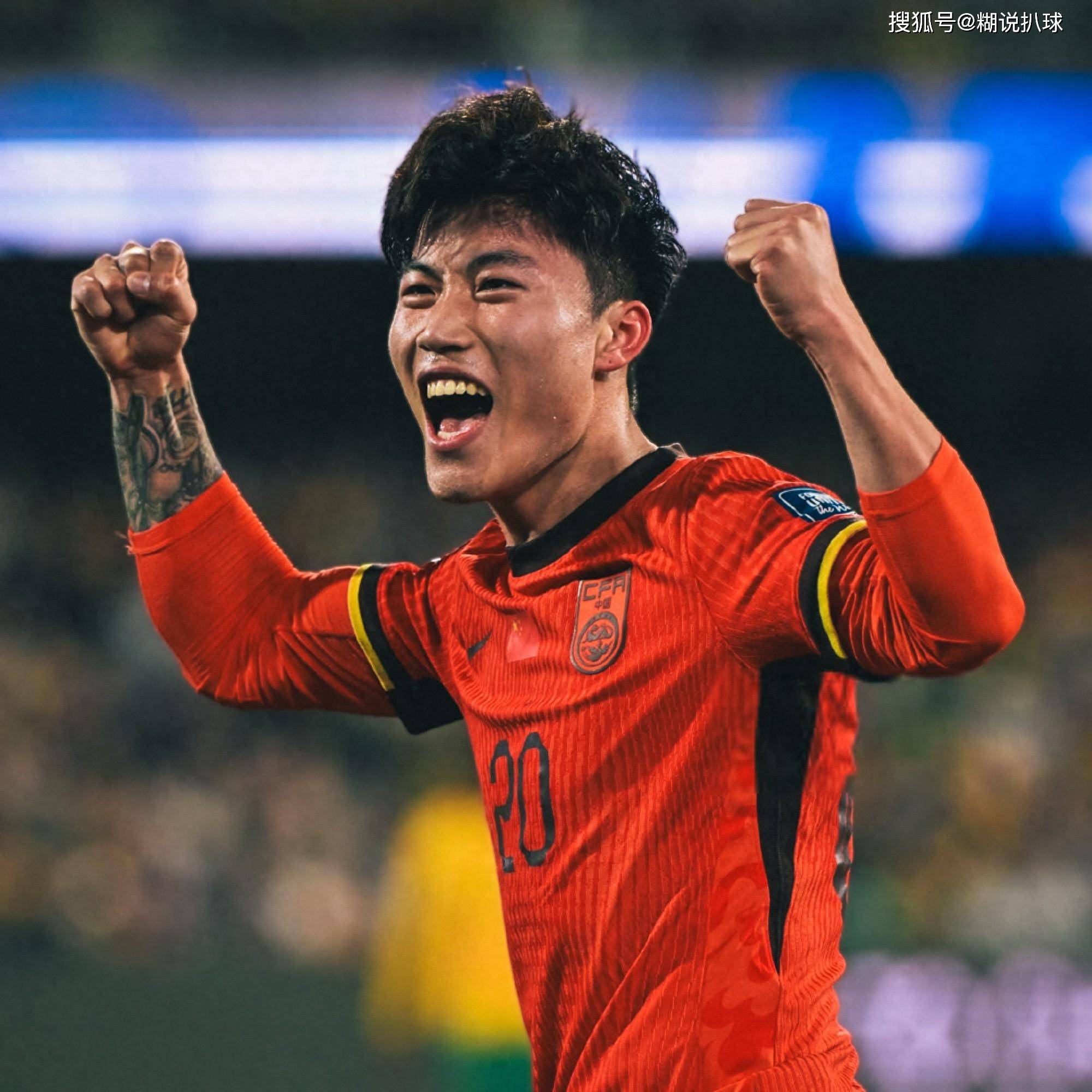 足坛新星崭露头角，成为球队关键球员的简单介绍