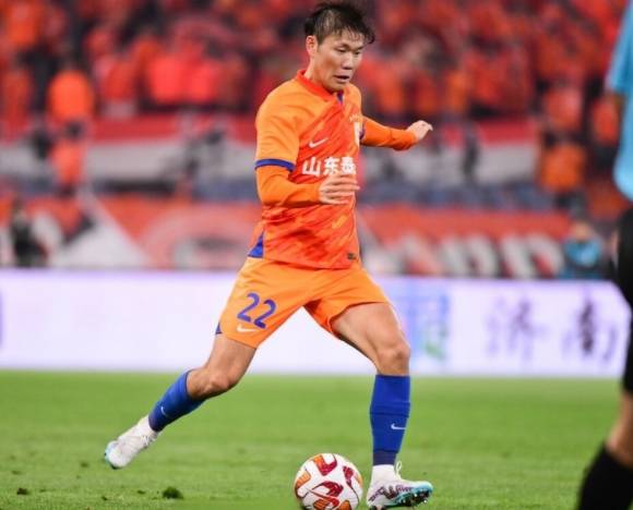 球员因表现出色获得续约合同 球员因表现出色获得续约合同