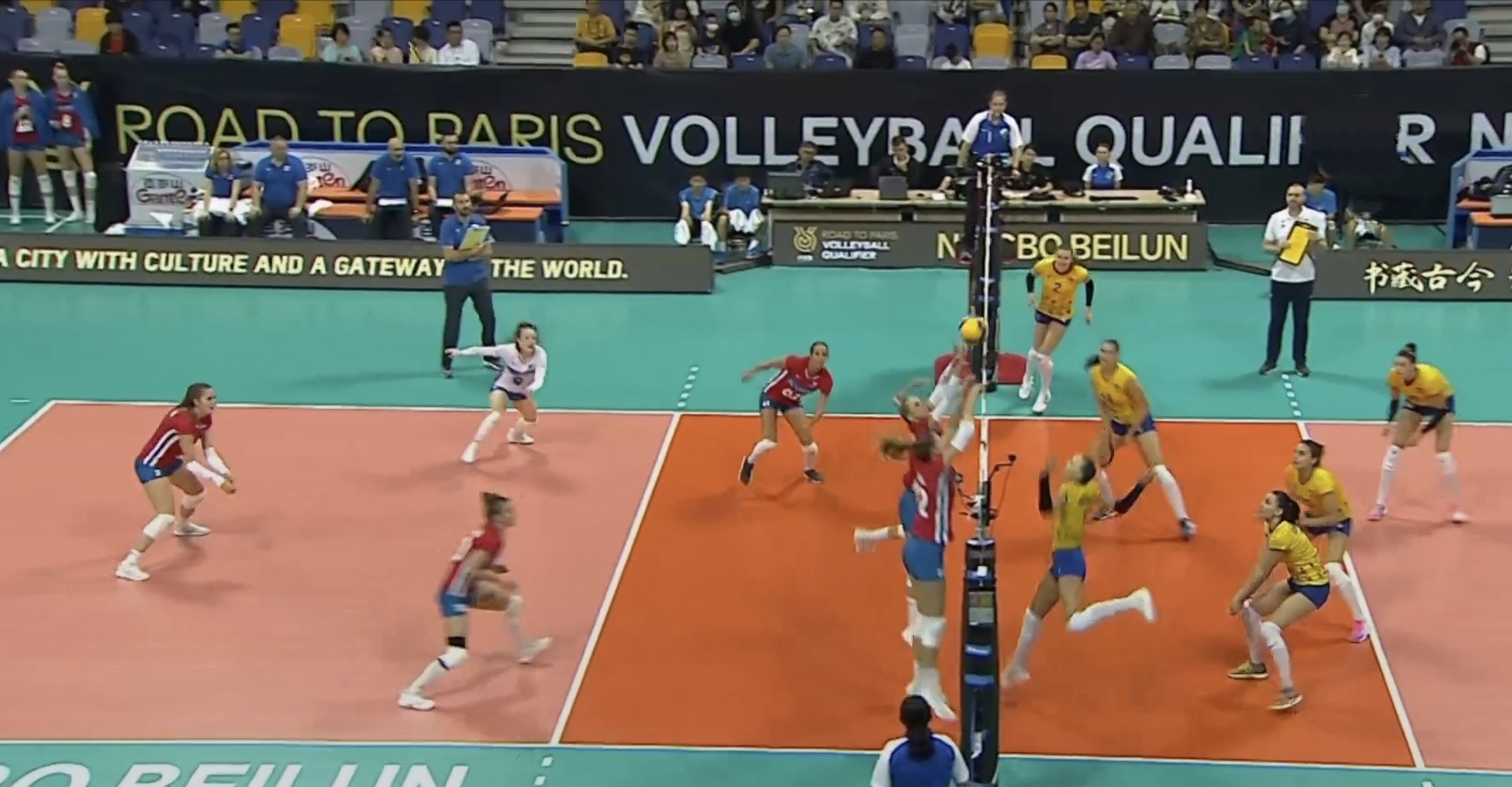 乌克兰击败俄罗斯进入排球半决赛