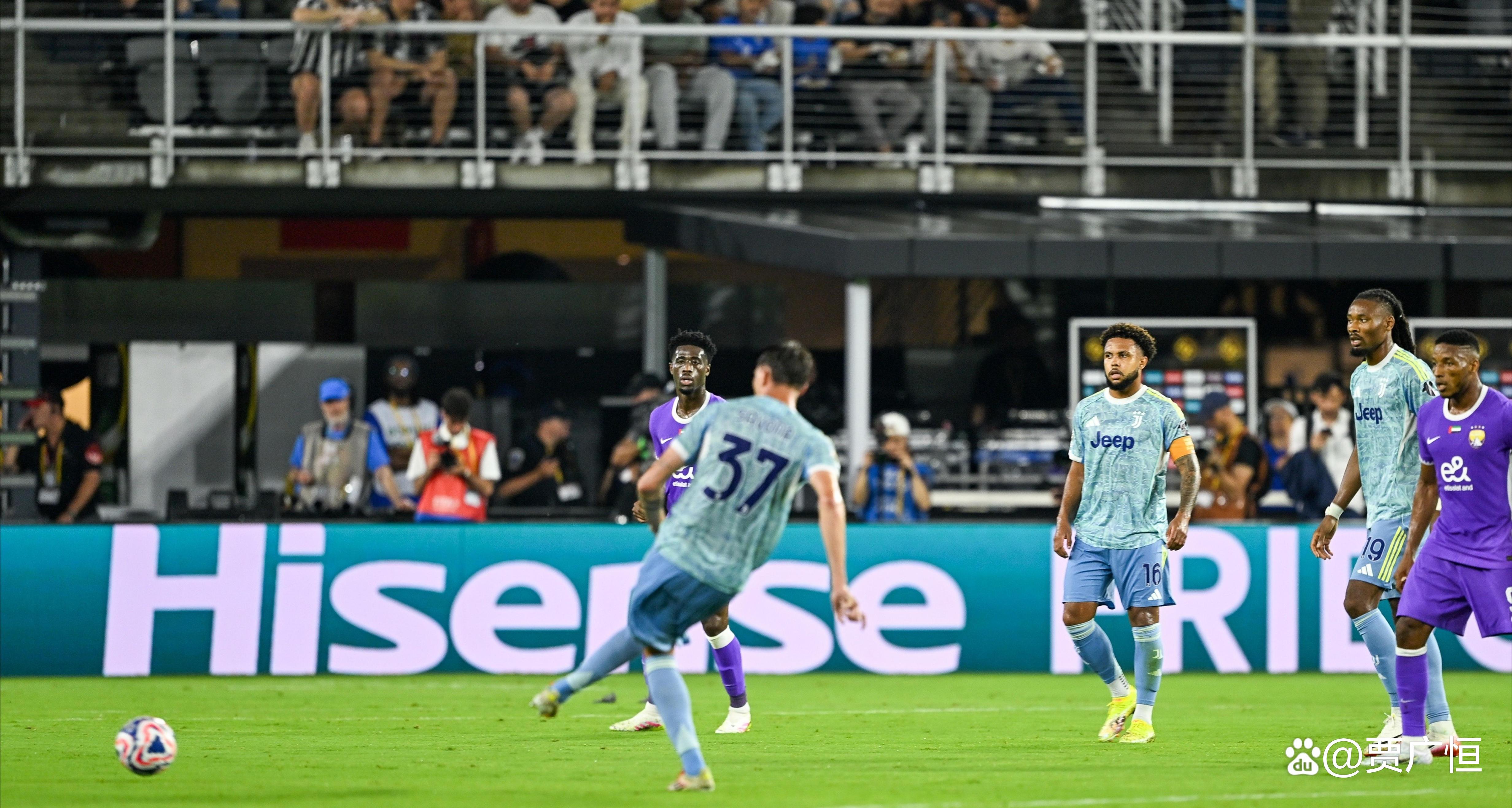 关于尤文图斯客场大胜，重回榜首位置的信息