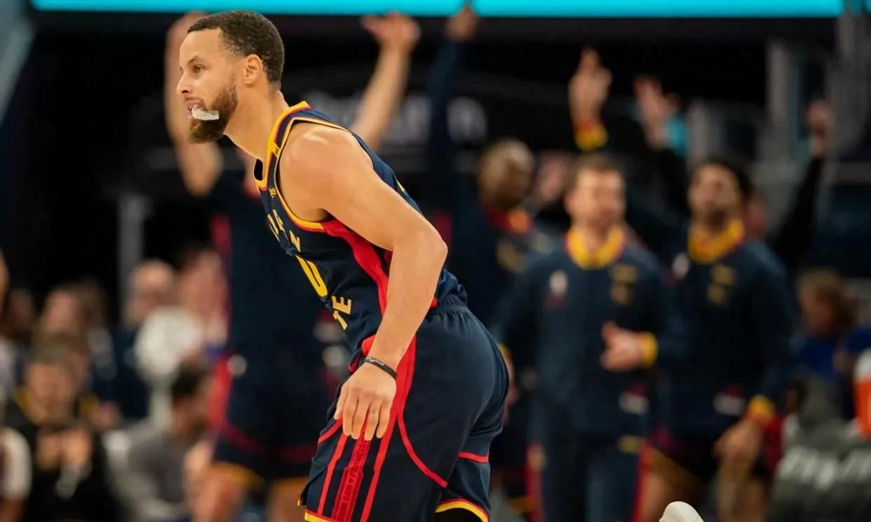 球员心态坚定，赢得关键比赛