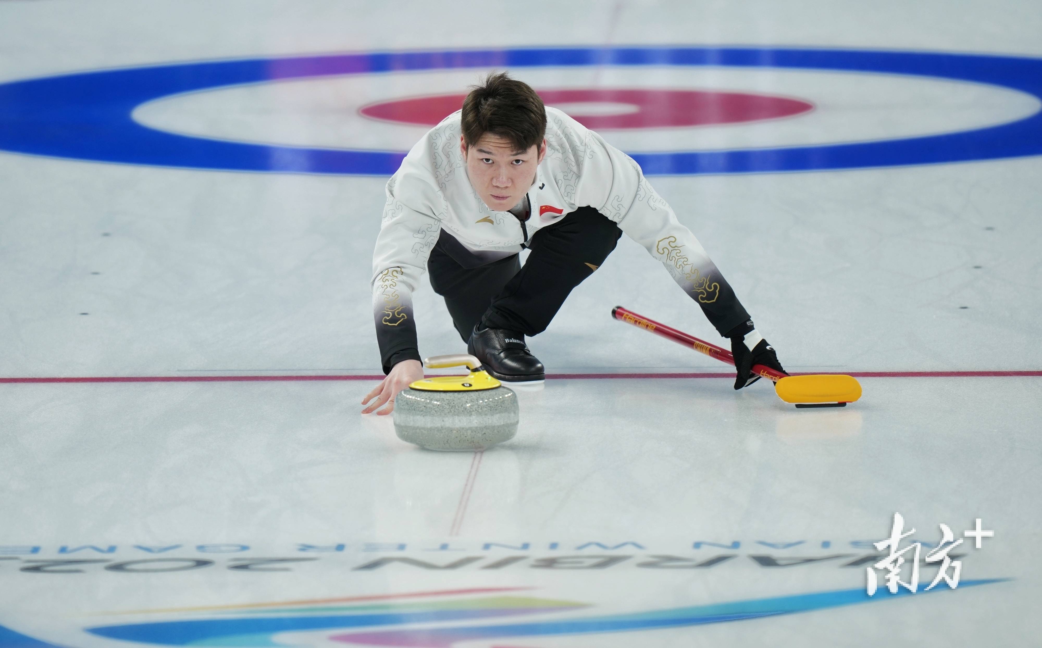 小组赛收官：全力以赴争取晋级