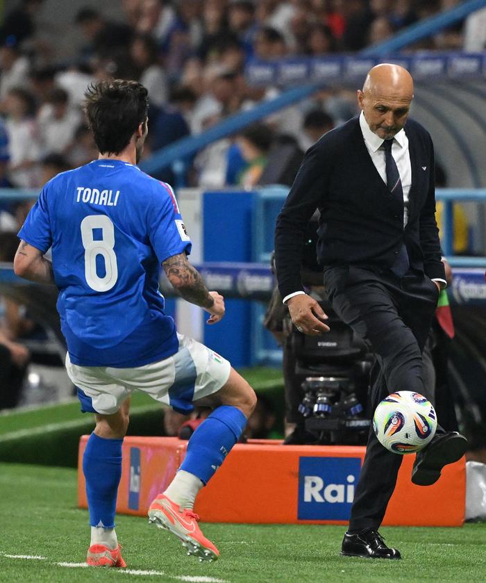 摩尔多瓦在欧预赛中不敌奥地利遭遇挫败 摩尔多瓦在欧预赛中不敌奥地利遭遇挫败