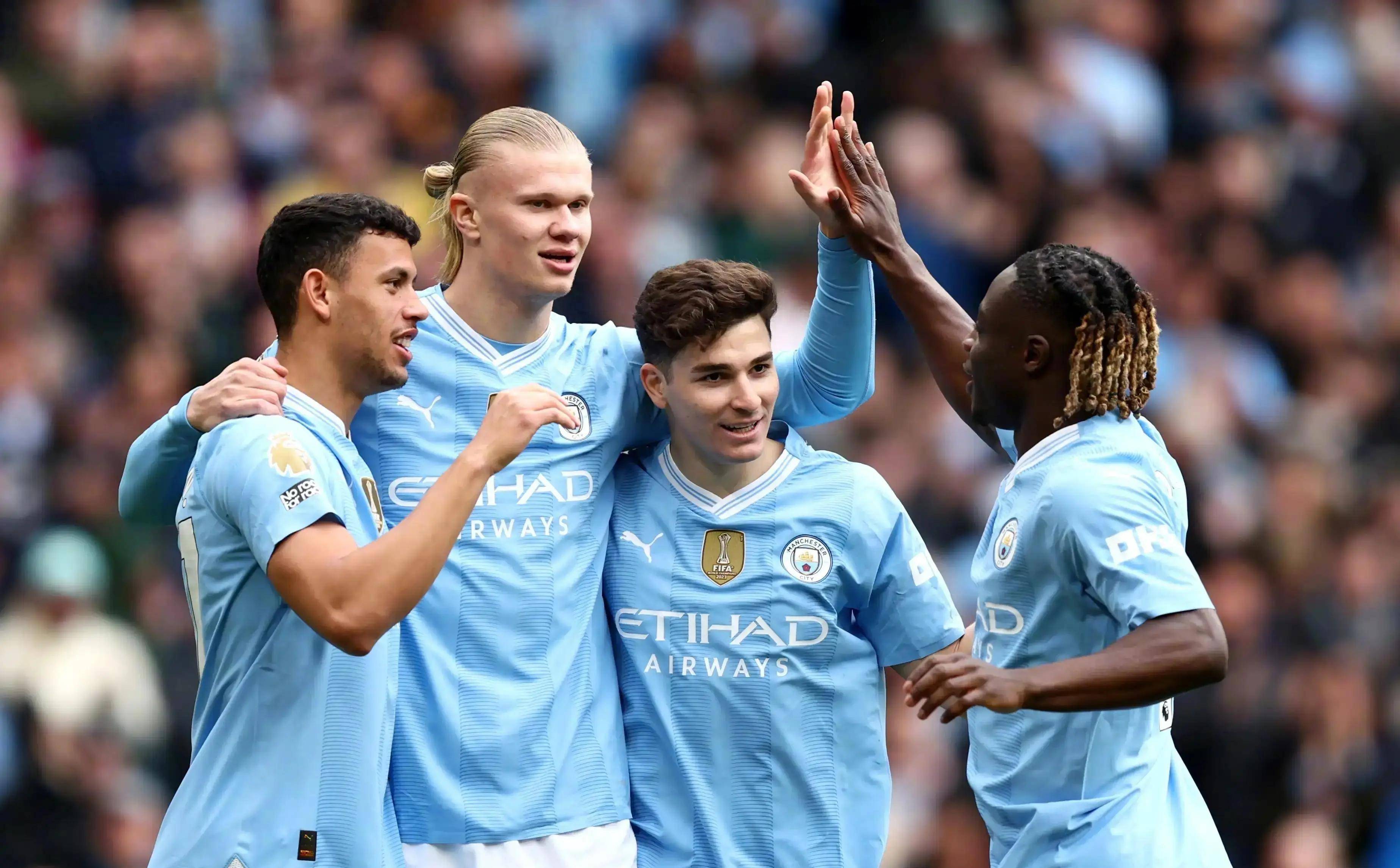 曼城与利物浦的较量将掀起一番腥风血雨