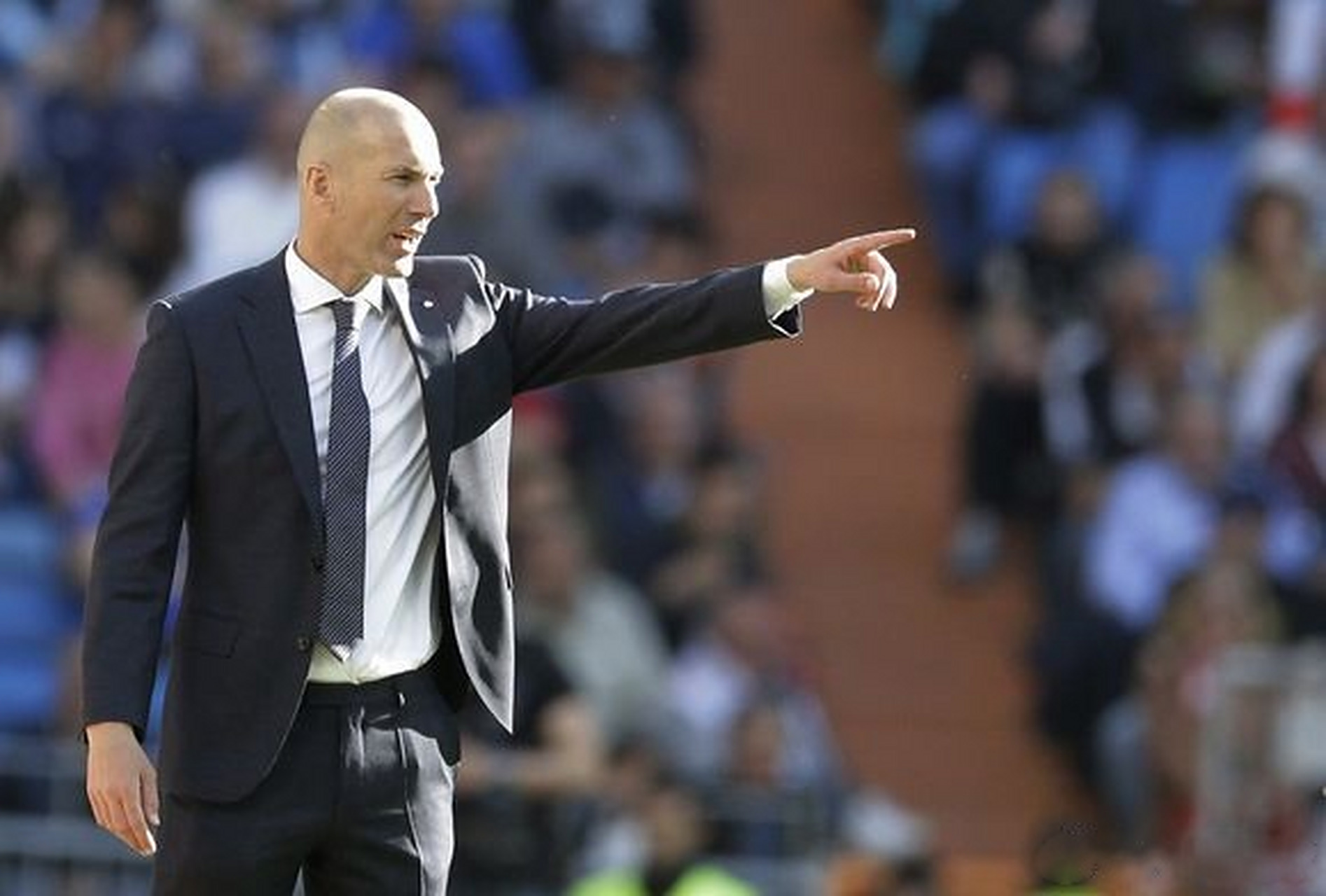 塞维利亚连输两场,主帅急需调整战术 塞维利亚连输两场,主帅急需调整战术