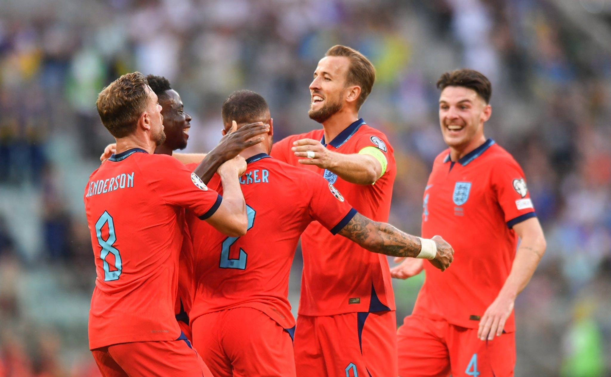 欧预赛风雨同舟，化险为夷执著迎战