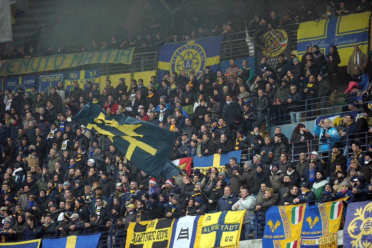 多特蒙德主场击败瓦伦西亚,豪取三分 多特蒙德主场击败瓦伦西亚,豪取三分