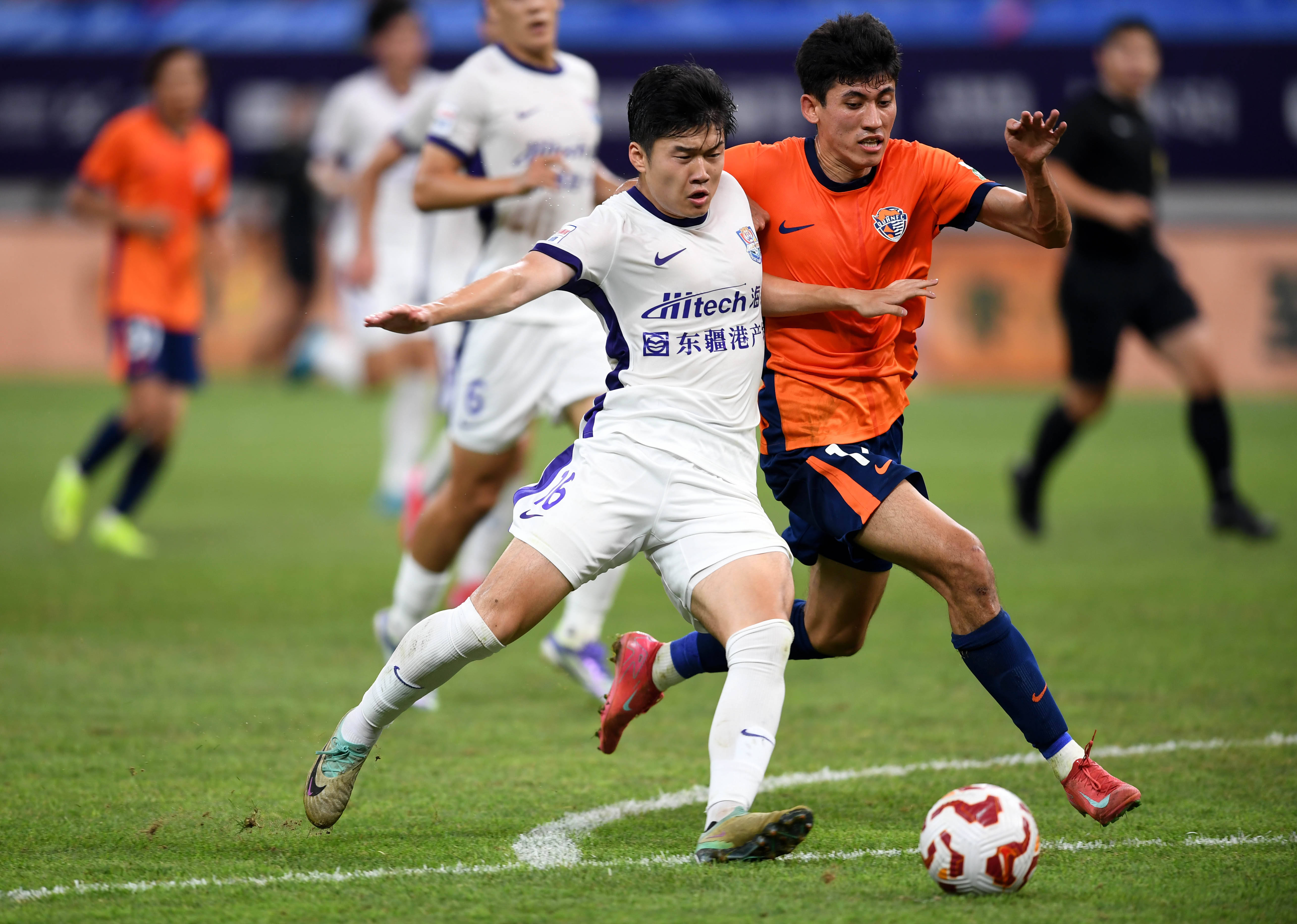 天津队在比赛中取得胜利,全面领先对手 天津队在比赛中取得胜利,全面领先对手