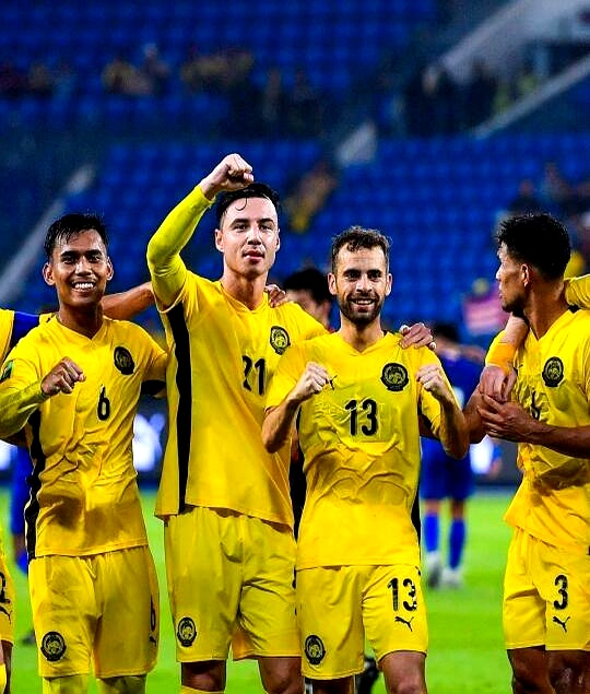 第一支队伍在比赛中展现出色表现 第一支队伍在比赛中展现出色表现