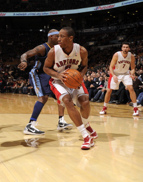 北京队横扫掘金,德罗赞点燃赛场的简单介绍 北京队横扫掘金,德罗赞点燃赛场的简单介绍